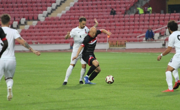 Ziraat Türkiye Kupası: Balıkesirspor: 0 – Vanspor: 0 (İlk yarı sonucu) Ziraat Türkiye Kupası 3. Tur Müsabakasında Balıkesirspor Sahasında Vanspor