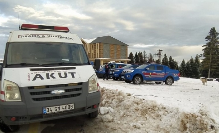 Bursa Uludağ'da İki Gündür Kayıp Olan Dağcıları Arama Çalişmalari